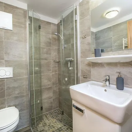 펜션 Apartment - 1St Floor With Sauna And Convenient Location In Close Proximity To The Wildkogelbahnen Cable Car