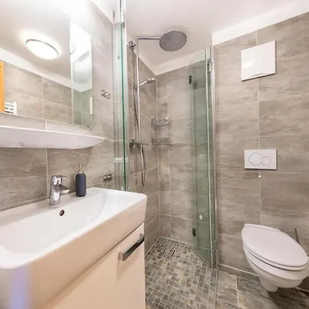 Penthouse With Mountain Views Σπίτι διακοπών *